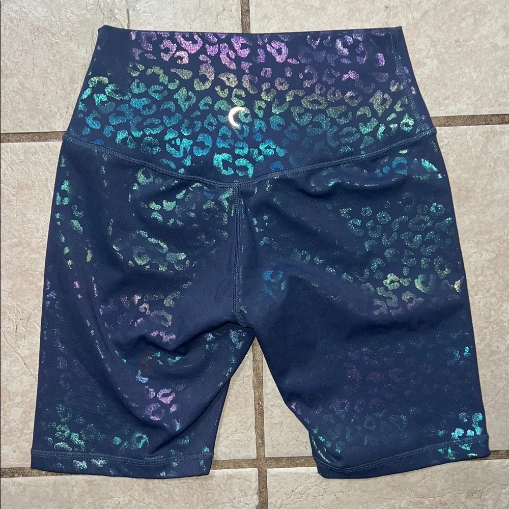 ZYIA Multi-Colored Leopard Iridescent Leopard Print Lisa Frank Shorts Size M